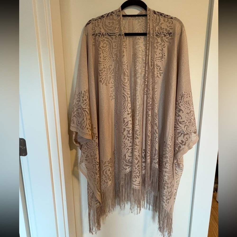 Fringe kimono